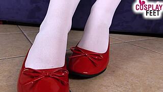 wanna feel my nurse stockings on your face while i tease toes??