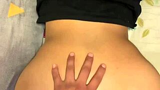 me quedé solo con mi novia y la puse de perrito se mueve tan rico