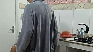 pretty teen employee seduces married boss for mouth cum finish