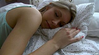 Horny Shaved Teen Anjelica Takes Deep Creampie Milk Inside Pussy