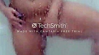 damn sexy married babe bathes wet and ready to fuck!