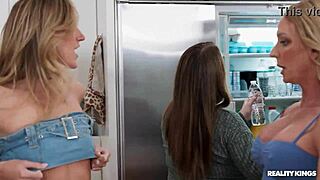 Friend Fists Me Bent Over Kitchen Lesbian Scissoring Reality Spanking Toys