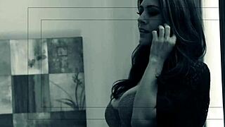 Brunette mommy craves wild bed fucking with big cock 😈🔥🍆💦🛏️