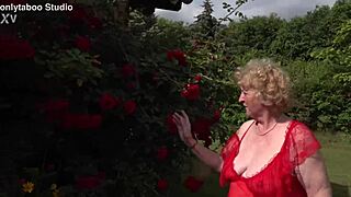 82 year old granny fucked public outdoor crazy 🍆🌳💦