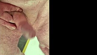 Old Man Chris Hooks Up with Swedish Amateur Homemade