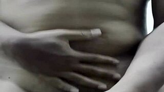 Ashira's bedroom video call turns intimate with handjob play on her pretty mature pussy during menstrual heat