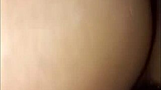 CAN YOU HANDLE THIS INDONESIAN BAE'S WILD MOANS?!