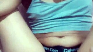 Sexo Casero Mientras la Gente Está en Casa! Me Vengo en Su Boca y Se Traga Todo