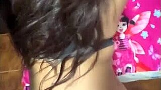 Arab slut teases with dirty cash-for-dick demands