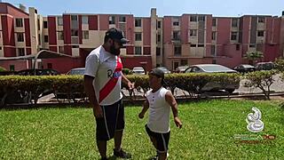 Wow mini trainer makes desperate big ass shake wildly!