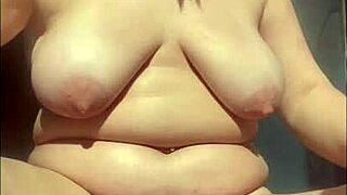 i oil my milf asshole stretching wide solo anal masturbation begging for your cock inside me