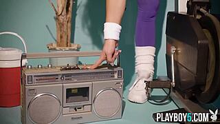 Big-ass blonde Aubrey Destremps strips in steamy workout