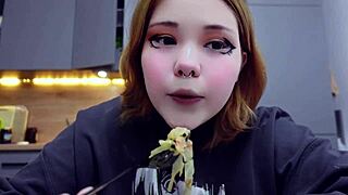 furiyssh chubby cute alternative amateur eats big food in pretty mukbang