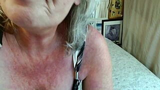 I'm ray's wifey dawnskye1962 joi encouragement