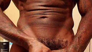 Hey Hallelujah worships big black hairy cock!