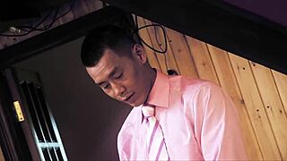 After tonguing monster cock she spreads creamy thighs wide