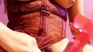 hey wanna peek at that beautiful streamer's wet pussy toy play?