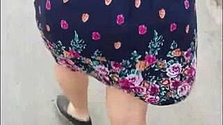 Street puta flashes upskirt tease