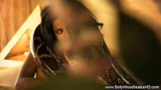 hey indian beauty, wanna watch me strip and tease naked?