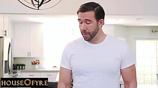 Housewife AUBREE VALENTINE Fucks MASSAGE Therapist's BIG COCK Doggy to Missionary!