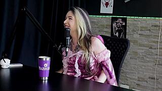 primeira vez dando cu de frente e amando a gozada viciada em menage siririca no uber raphaela savanah? 🔥🍑💦