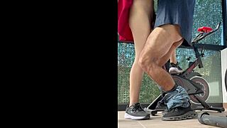 hermanastra argentina sucking cock in gym miniskirt 😍🔥 wet pussy tease