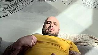 heading out for a three-week no-jerk break, last pump before i go