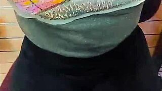 Wanna see me finger toys in shop?