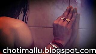 midnight heats up with my sexy mallu indian aunty