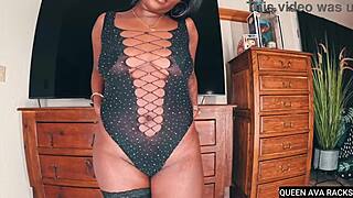 queen ava shakes thick ebony ass tease!