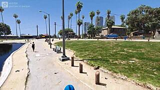 Naked girl strutting exposed in GTA 5 park!