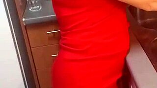 best kitchen creampie fuck ever with my juicy big clit milf stepmom 😍🍑