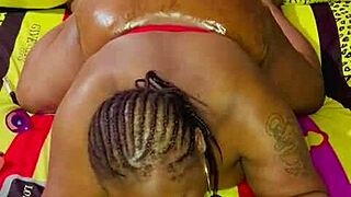 Sundaysdogood614's shaved lesbian pussy play looks so hot 😍👅💦 homemade fun