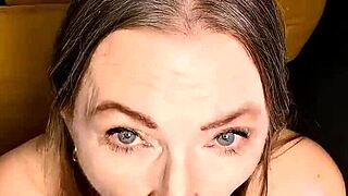 pov busty gilf heels game... wanna play with these saggy tits?