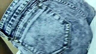 i can't stop farting in these tight shorts nikki ford style