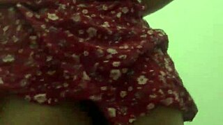 BAJO FALDA to my colombian neighbor's big ass ends in homemade COGIENDO