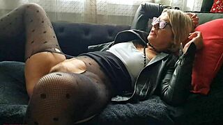 Wife's secret affair filmed cheating until orgasm panic hits suddenly