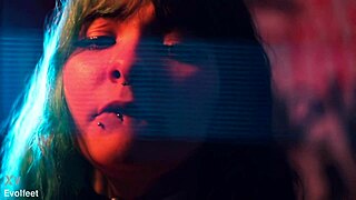 Hot girls explore foot fetish before face sitting session