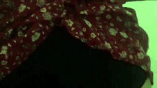 BAJO FALDA to my colombian neighbor's big ass ends in homemade COGIENDO