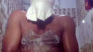 My erotic homemade masturbation in steamy bathroom feels huge naked bliss
