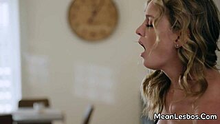 Heart-Pounding Blonde Bunny's Bald Pussy Licked to Orgasm!