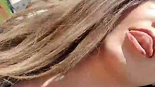 found this pretty spot outside shop to masturbate and squirt