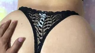 conozco esta madura colombiana curvy con nalgas enormes en colectivo...le digo vamo a tu casa y me invita!