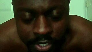 glasses off mid-dance to whisper my fave workout pose secrets...