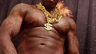 Hey king johnson, worship that massive african bbc hallelujah style!