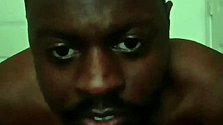 glasses off mid-dance to whisper my fave workout pose secrets...