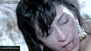 Milf meets muscular guy for steamy outdoor adventure with his impressive size