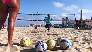 Whoa big booty African volleyball babe shaking that ass on beach! 🍑🏖️