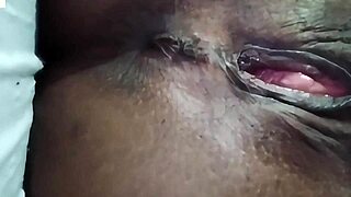 whoa this brazilian ebony couple flashes tits and ass then fingers wildly 😈🍑