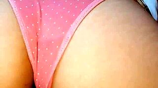 Colombian schoolgirl Santa Cruz breaks virgin ass for casting cash